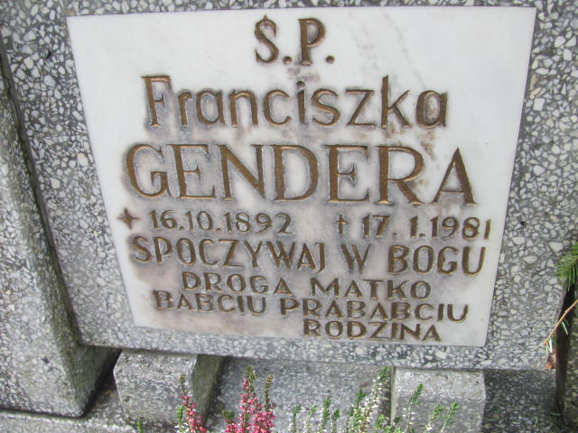 Krystyna GENDERA 1930 Słupsk - Grobonet - Wyszukiwarka osób pochowanych