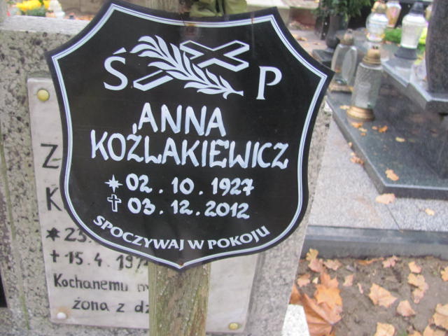 Anna KOŹLAKIEWICZ 1927 Słupsk - Grobonet - Wyszukiwarka osób pochowanych