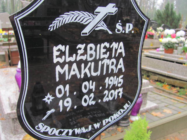 Elżbieta MAKUTRA 1945 Słupsk - Grobonet - Wyszukiwarka osób pochowanych