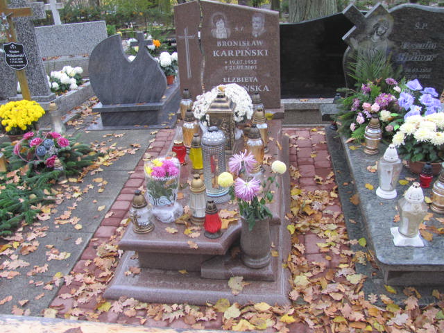 Grób BRONISŁAW KARPIŃSKI