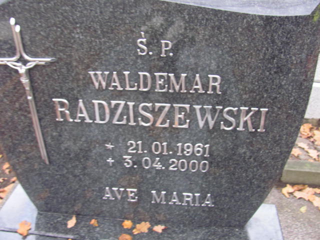 Waldemar RADZISZEWSKI 1961 Słupsk - Grobonet - Wyszukiwarka osób pochowanych