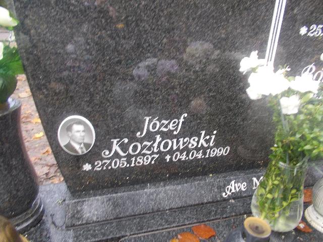Józef KOZŁOWSKI 1897 Słupsk - Grobonet - Wyszukiwarka osób pochowanych