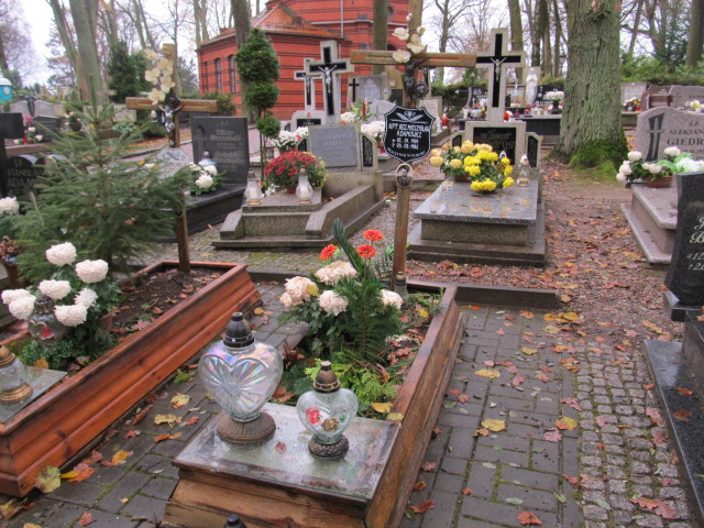 Grób MIECZYSŁAW ADAMOWICZ