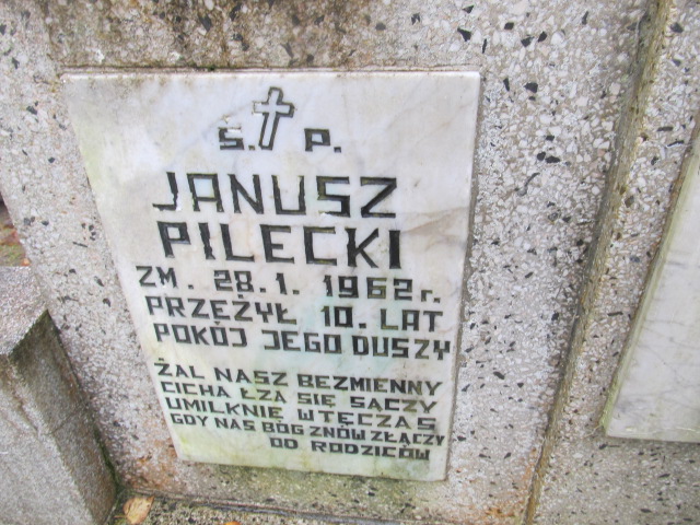 Janusz PILECKI 1952 Słupsk - Grobonet - Wyszukiwarka osób pochowanych