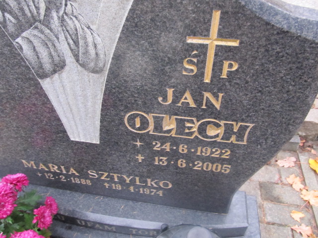 Jan OLECH 1922 Słupsk - Grobonet - Wyszukiwarka osób pochowanych