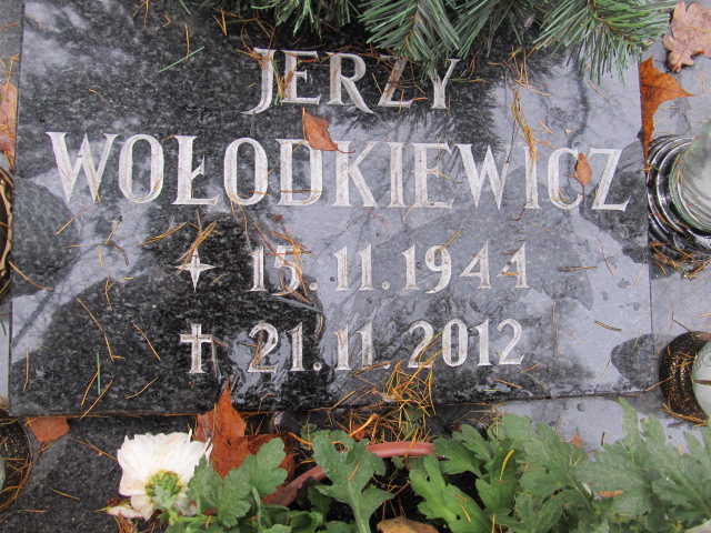 Jerzy WOŁODKIEWICZ 1944 Słupsk - Grobonet - Wyszukiwarka osób pochowanych