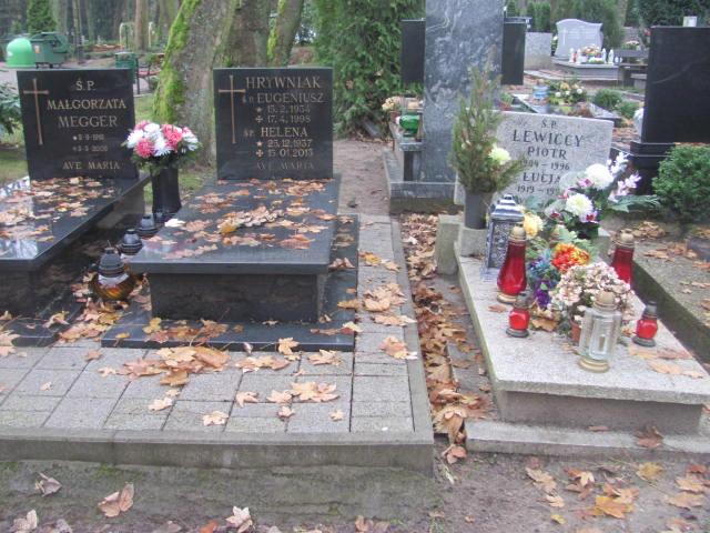 Grób HELENA HRYWNIAK