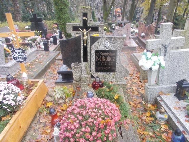 Grób IRENA WOLF