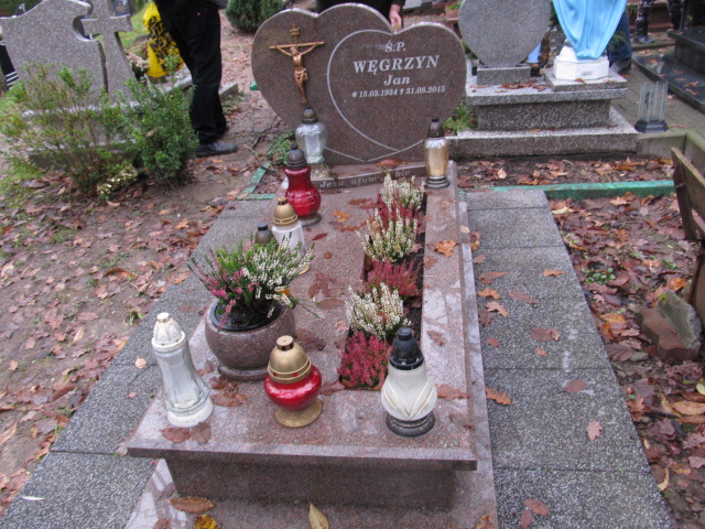 Grób CZESŁAWA WĘGRZYN