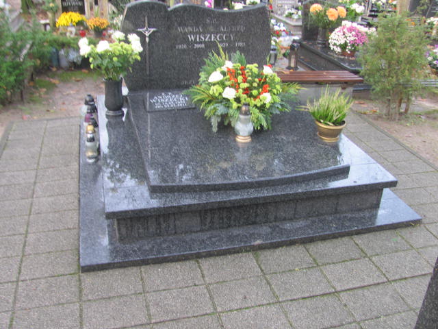Grób ANDRZEJ WISZECKI
