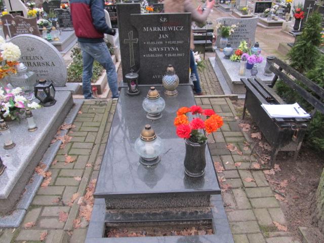 Grób JAN MARKIEWICZ