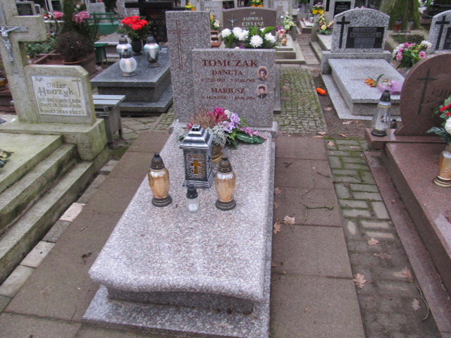 Grób MARIUSZ TOMCZAK