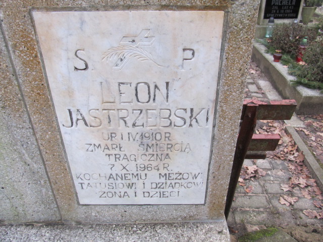 Leon JASTRZĘBSKI 1909 Słupsk - Grobonet - Wyszukiwarka osób pochowanych