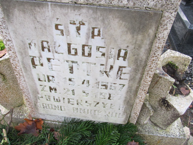 Małgorzata PETTKE 1967 Słupsk - Grobonet - Wyszukiwarka osób pochowanych