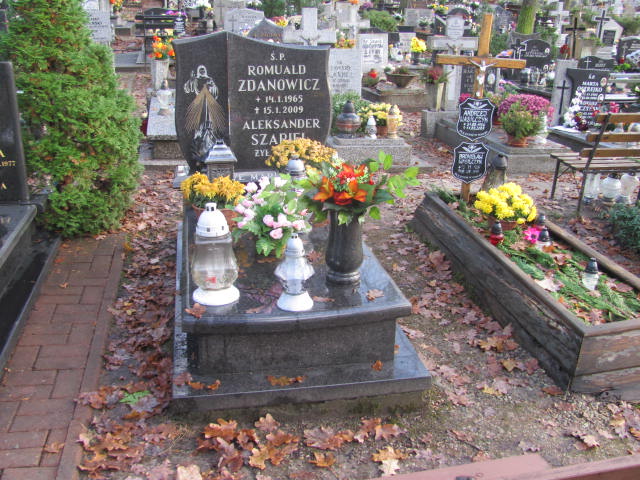 Grób ROMUALD ZDANOWICZ