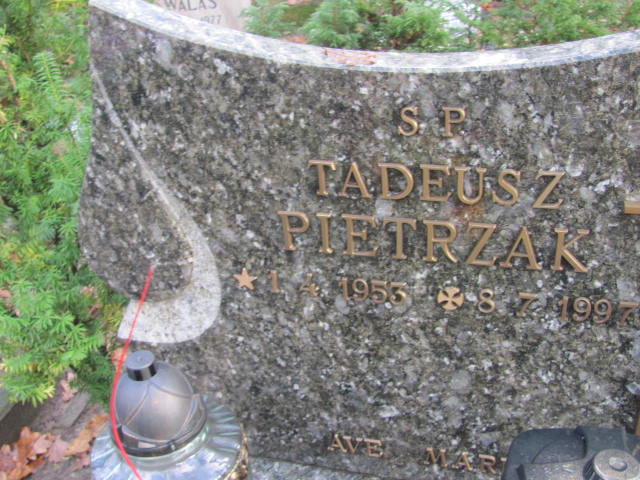 Tadeusz PIETRZAK 1953 Słupsk - Grobonet - Wyszukiwarka osób pochowanych