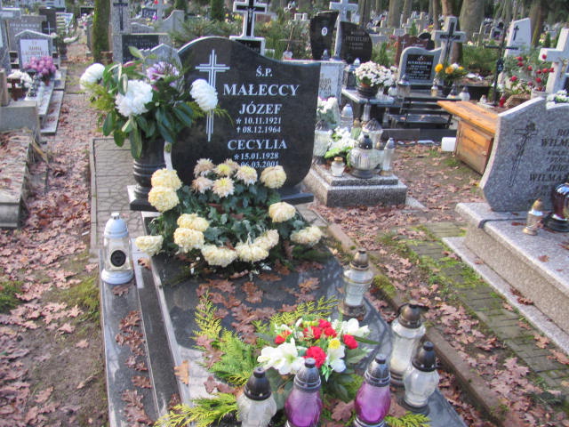 Grób CECYLIA MAŁECKA