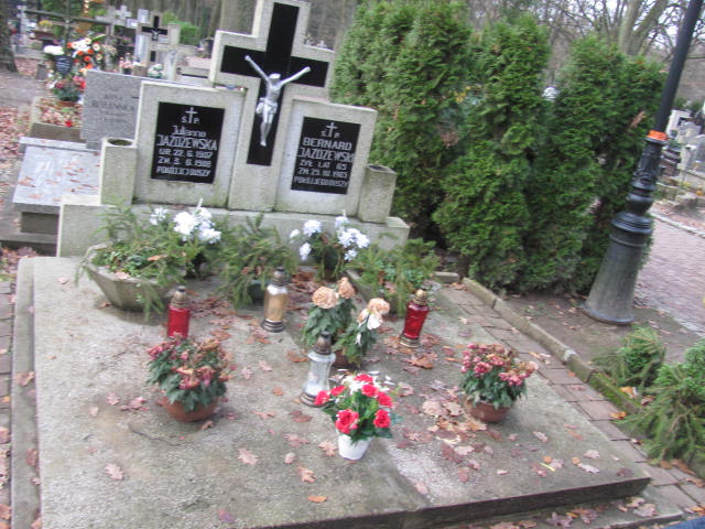 Grób Julianna Jażdżewska