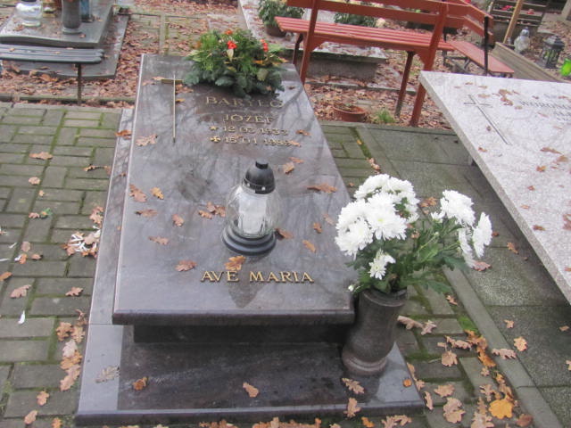 Grób JÓZEF BARYŁO