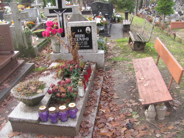 Grób HELENA LENDO