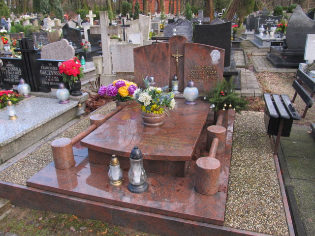 Grób FRANCISZKA SZCZYPIOR