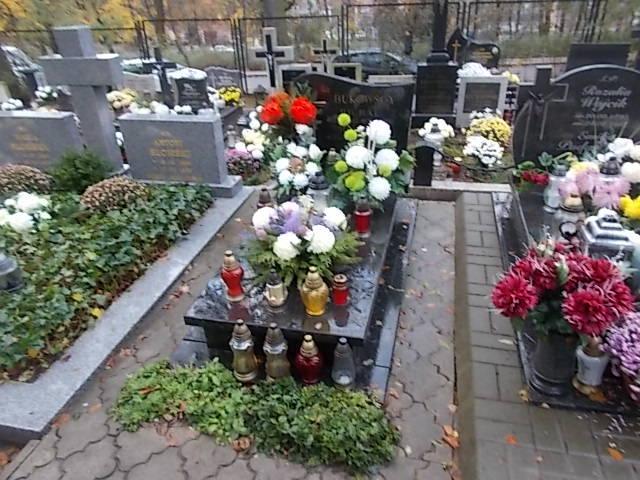 Grób HELENA BUKOWSKA