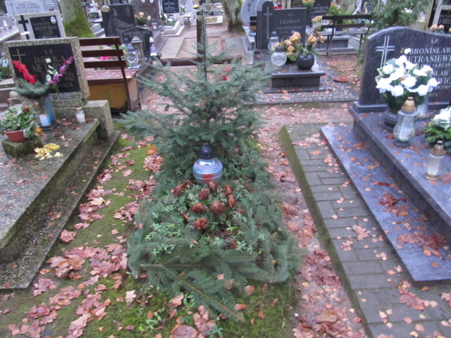 Grób HALINA GROCHOWSKA