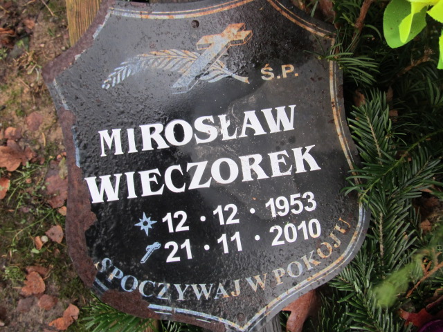 Mirosław WIECZOREK 1953 Słupsk - Grobonet - Wyszukiwarka osób pochowanych