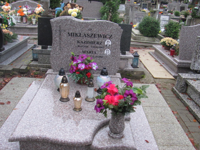Grób KAZIMIERZ MIKŁASZEWICZ