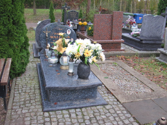 Grób PAWEŁ  WALCZAK