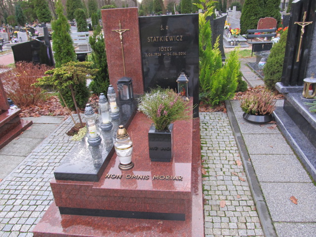 Grób JÓZEF STATKIEWICZ
