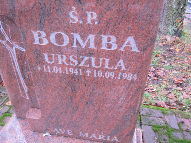 Mirosława BOMBA 1949 Słupsk - Grobonet - Wyszukiwarka osób pochowanych