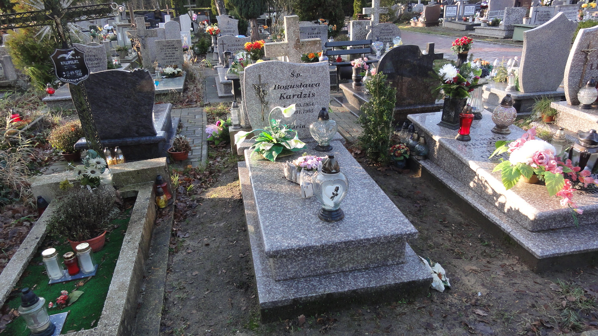 Grób BOGUSŁAWA KARDZIS