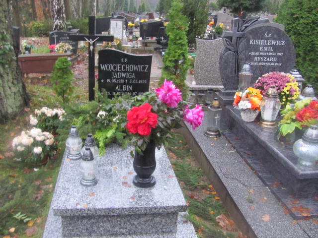 Grób JADWIGA WOJCIECHOWICZ
