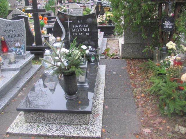 Grób ZDZISŁAW MŁYŃSKI