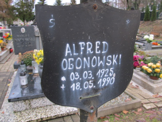 Alfred OGONOWSKI 1925 Słupsk - Grobonet - Wyszukiwarka osób pochowanych