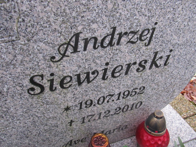 Andrzej SIEWIERSKI 1952 Słupsk - Grobonet - Wyszukiwarka osób pochowanych