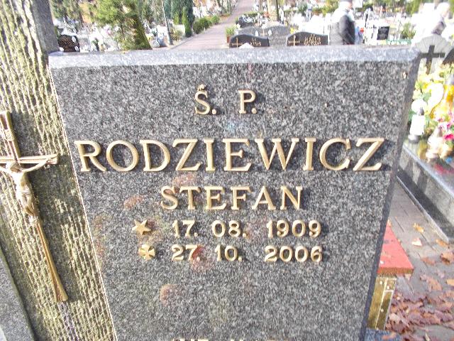 Stefan RODZIEWICZ 1909 Słupsk - Grobonet - Wyszukiwarka osób pochowanych