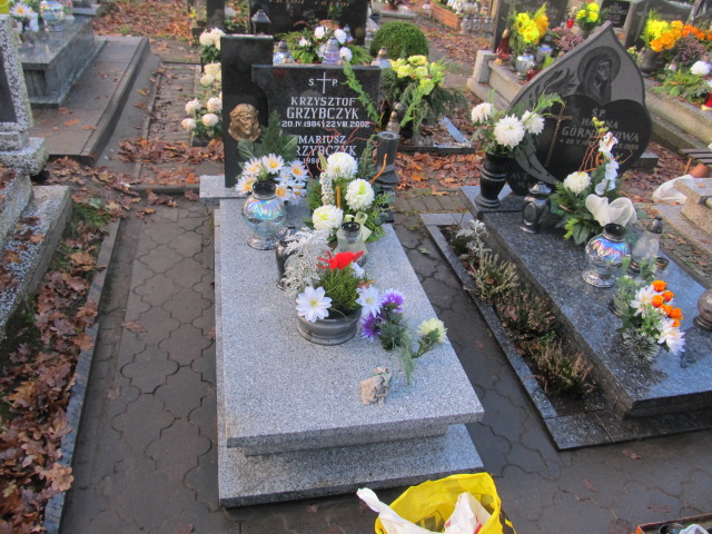 Grób MARIUSZ GRZYBCZYK