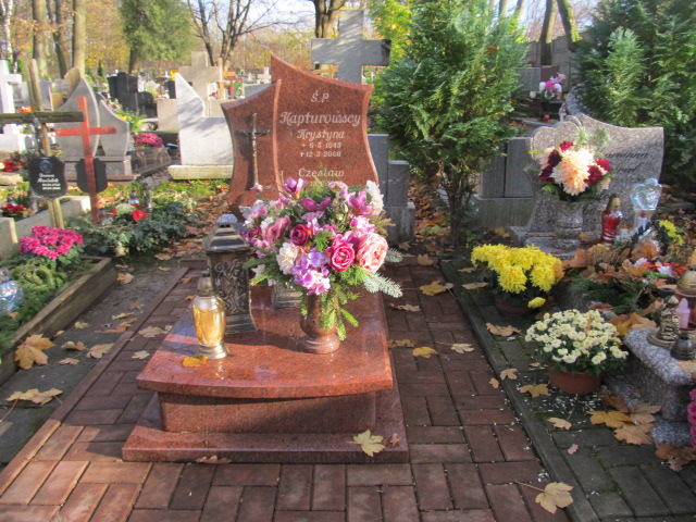 Grób TOMASZ KAPTUROWSKI
