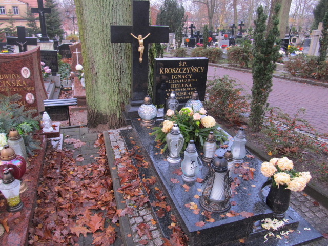 Grób HELENA KROSZCZYŃSKA