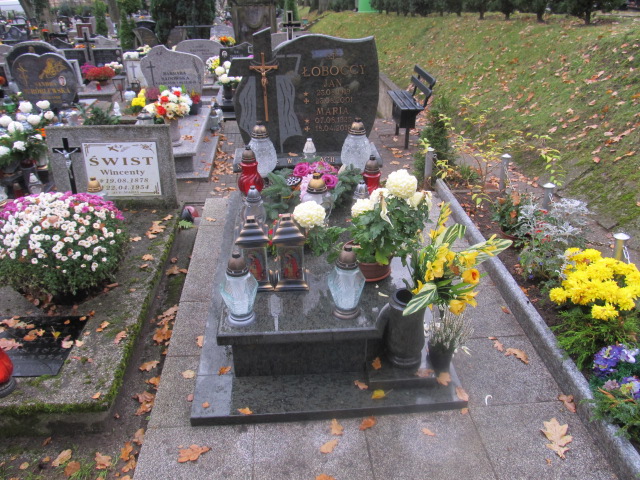 Grób MARIA ŁOBOCKA