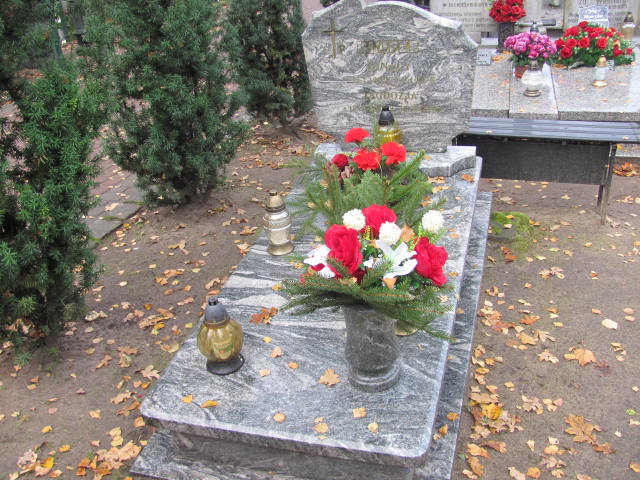 Grób TEODOZJA KLAPER