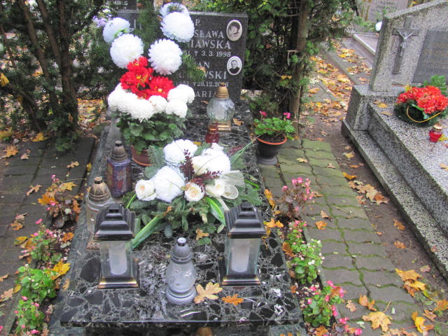 Grób WŁADYSŁAWA CZERNIAWSKA