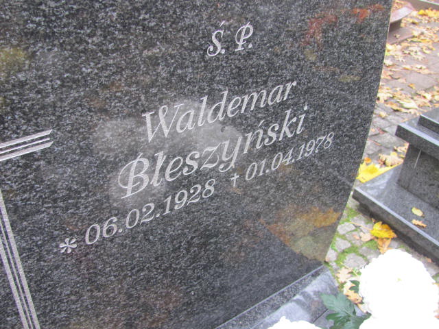 Waldemar BŁESZYŃSKI 1928 Słupsk - Grobonet - Wyszukiwarka osób pochowanych