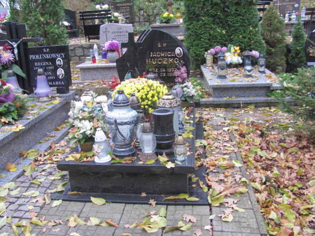 Grób JADWIGA HUCZKO