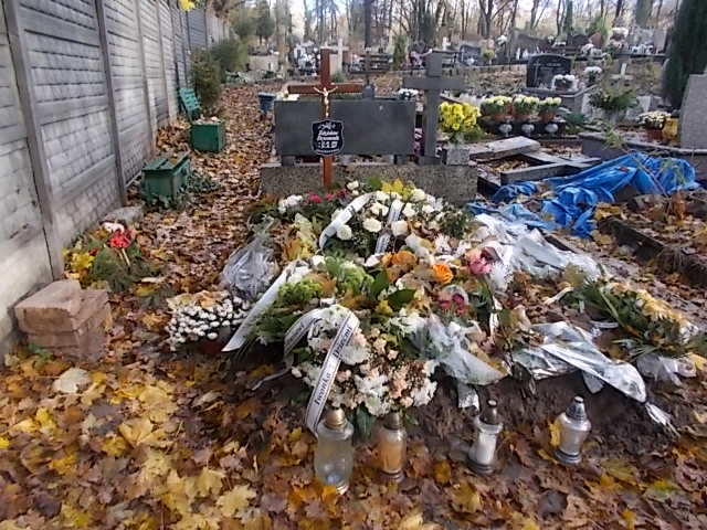 Grób HALINA WROŃSKA