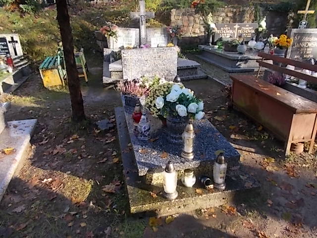 Grób WANDA MOŻEJKO