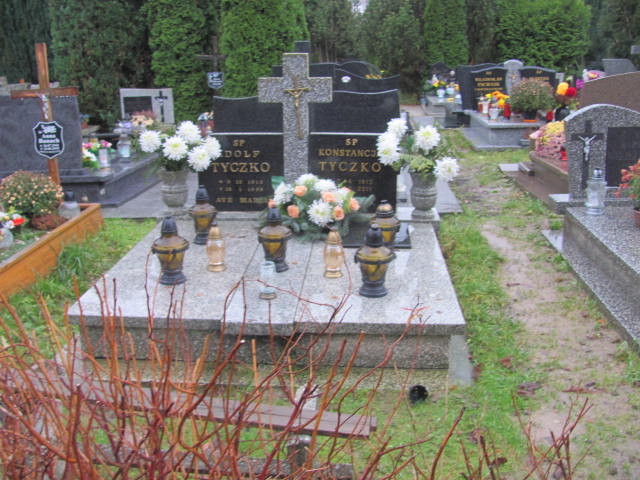 Grób ADOLF TYCZKO
