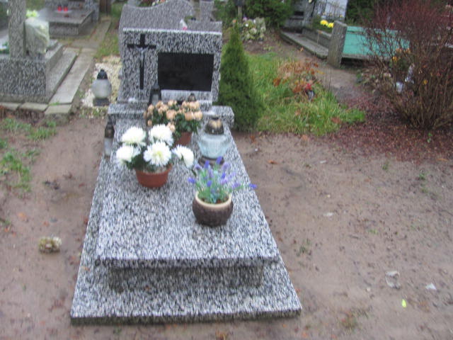 Grób CZESŁAW JABŁONOWSKI